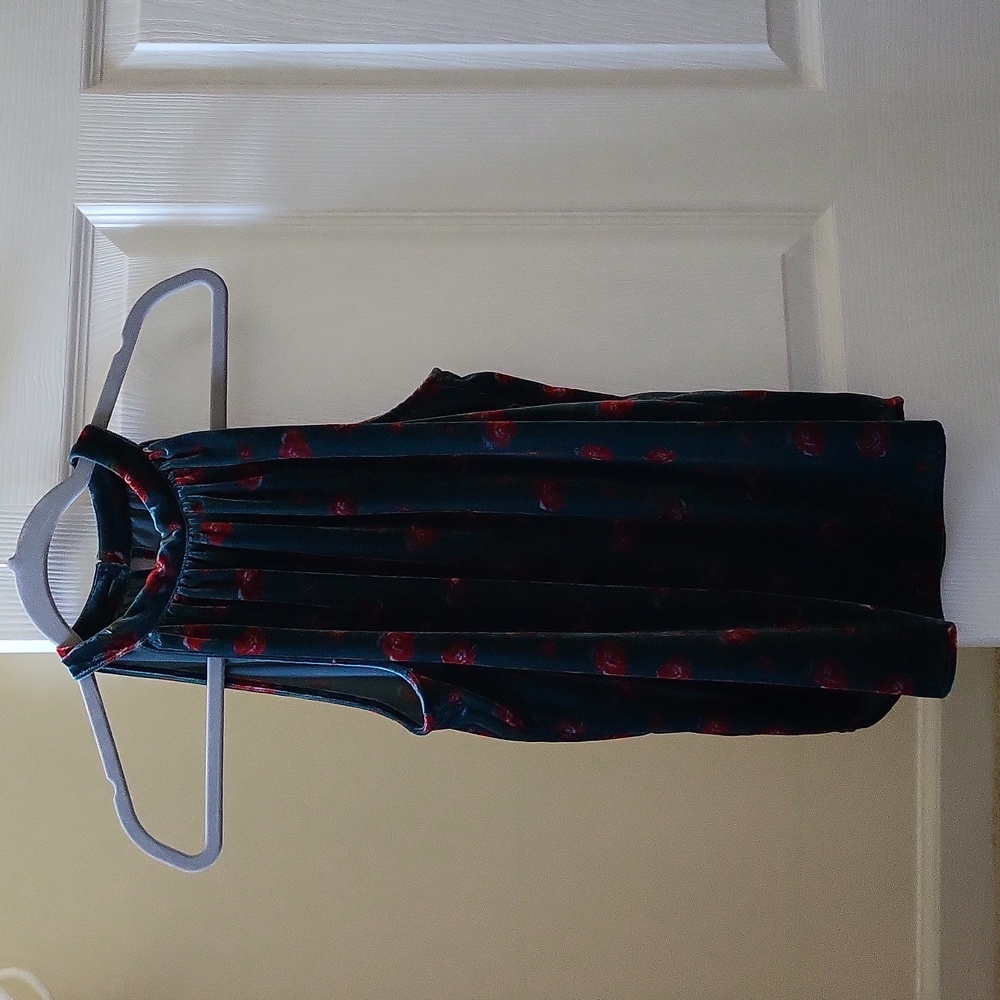 NWT LOFT Velvet Floral Halter Top